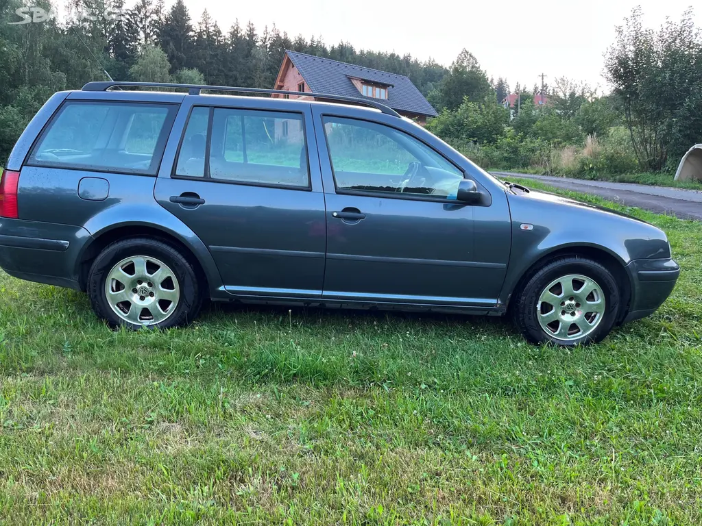 VW GOLF KOMBI 1,9 TDI,66KW- r.v. 2001